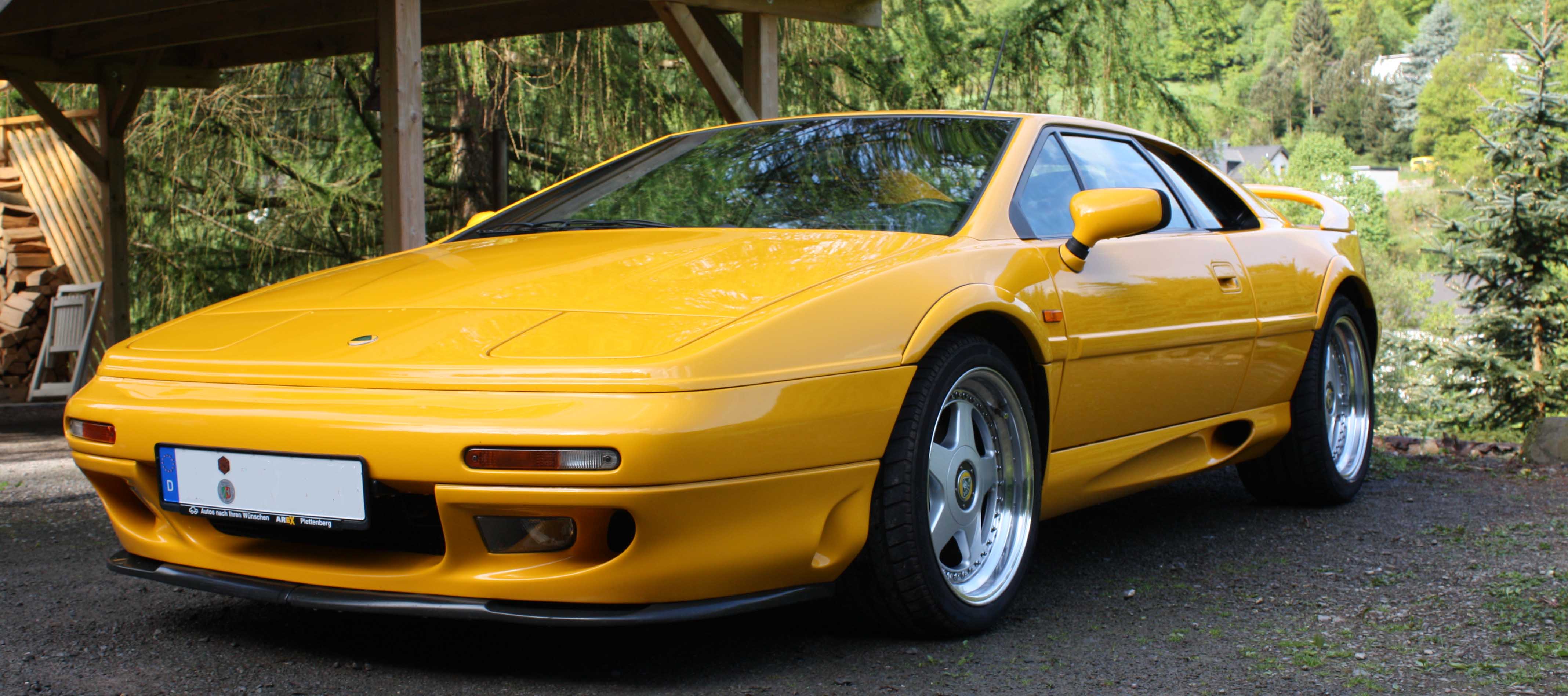 Lotus Esprit S4s