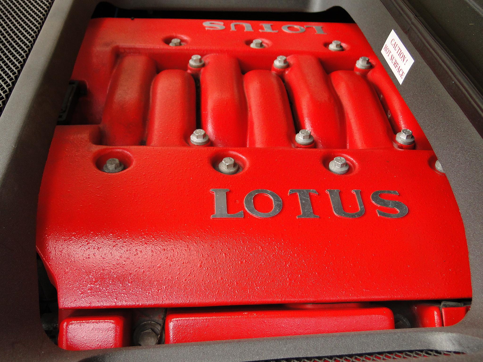 Lotus Esprit V8 Motor