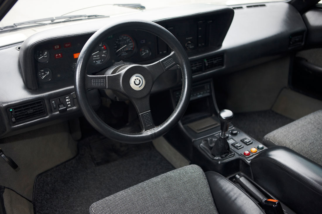 BMW M1 Cockpit